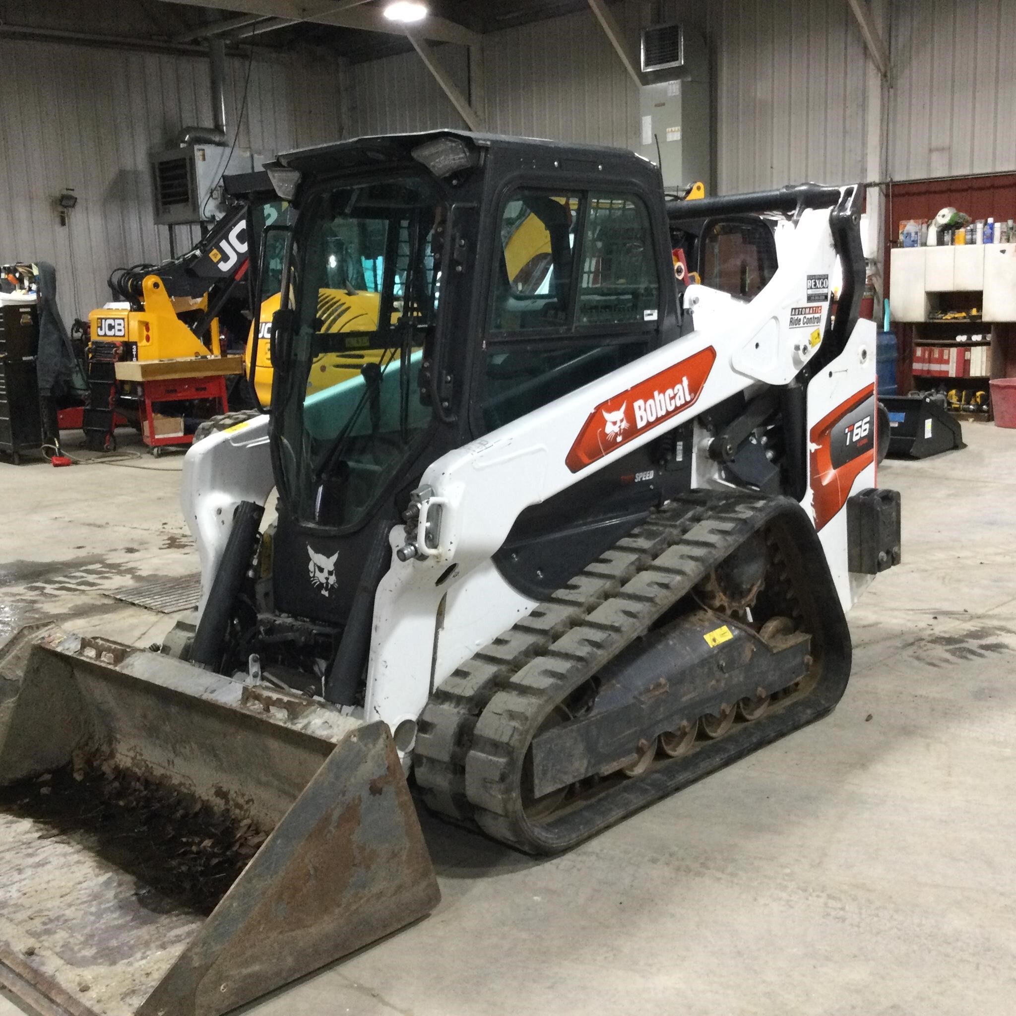 2022 BOBCAT T66 in Williamsburg, IA