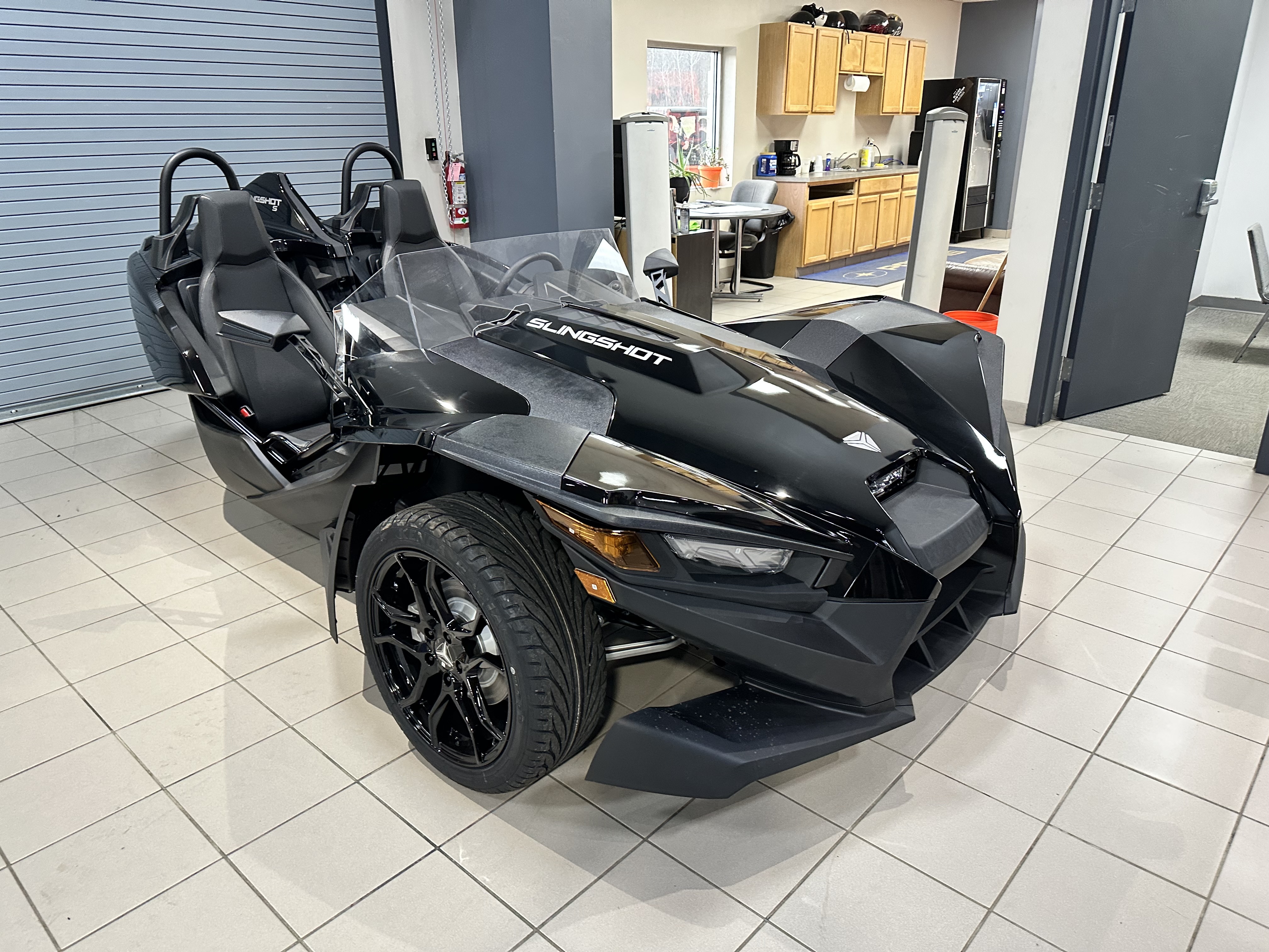 2026 Slingshot SLINGSHOT S AUTODRIVE BLACK S in Medina, OH