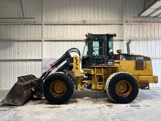 2001 CATERPILLAR IT28G in Van Alstyne, TX