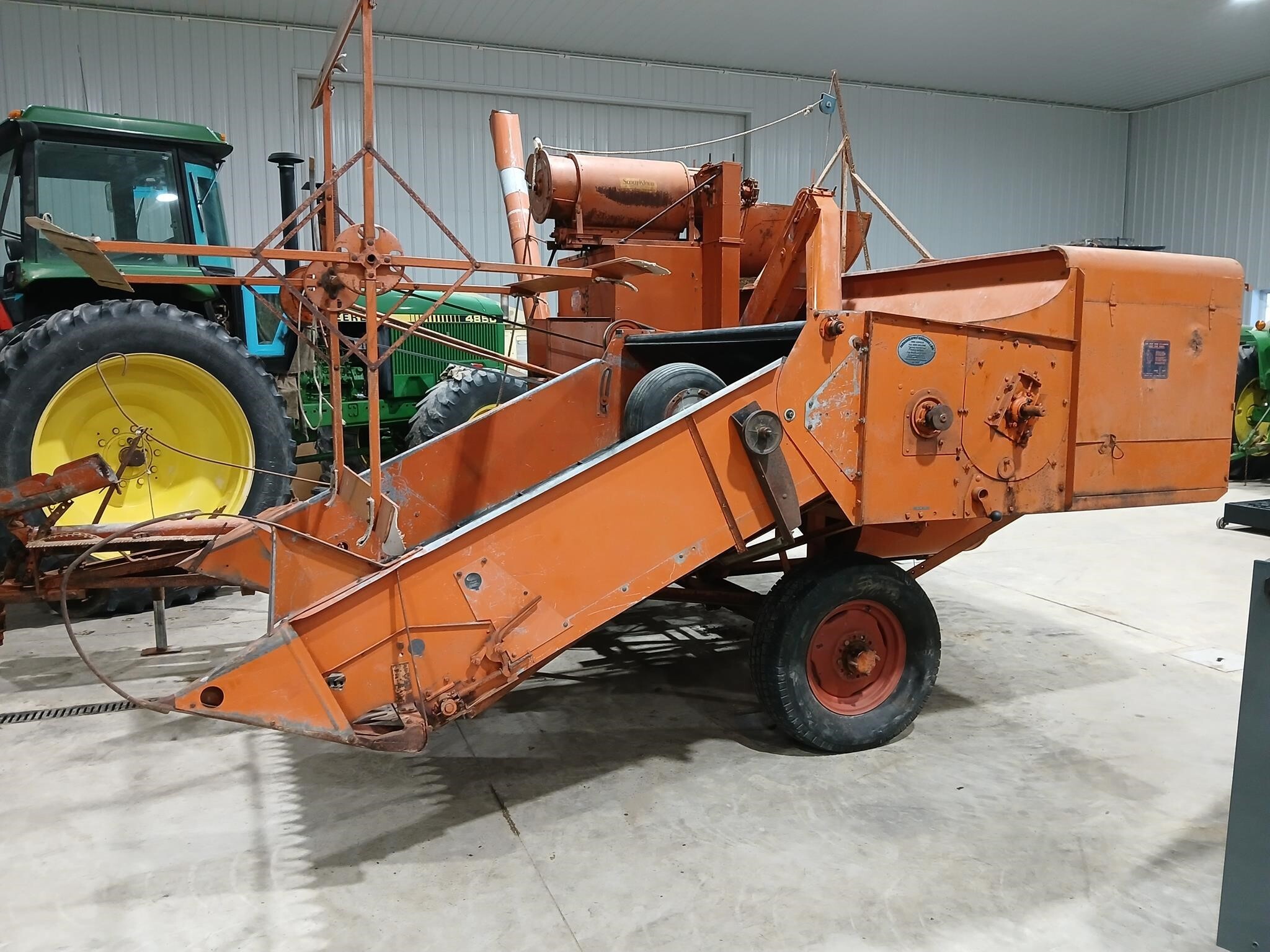 ALLIS-CHALMERS 60 in Marlette, MI