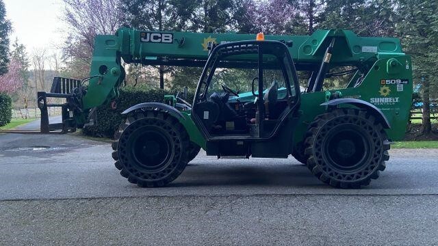 2017 JCB 509-42 in Seattle, WA