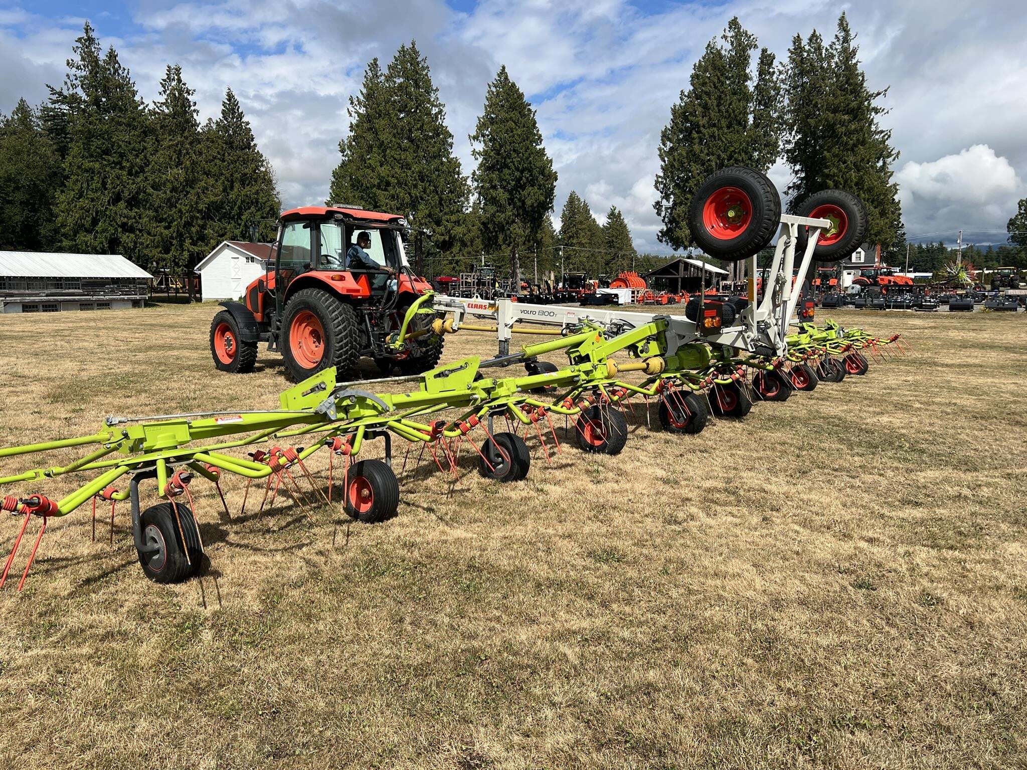 2023 CLAAS VOLTO 1300T in Lynden, WA