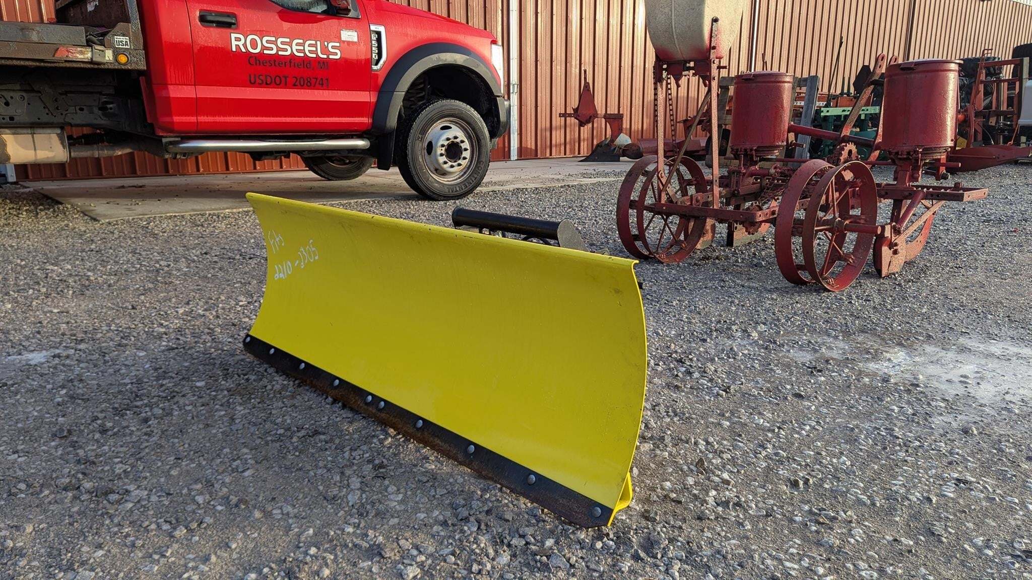 JOHN DEERE Attachment in Lenox, MI