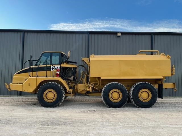 2002 CATERPILLAR 730 in Van Alstyne, TX