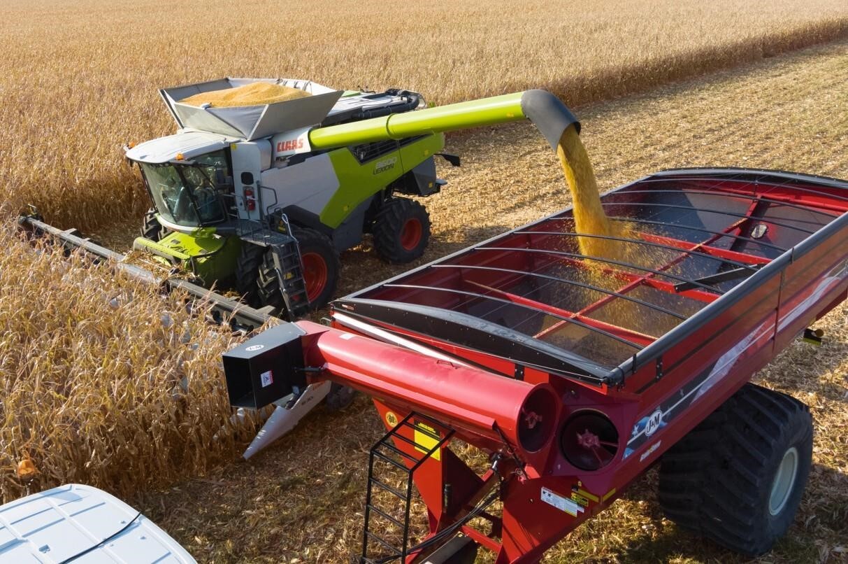 2026 CLAAS LEXION 8700 in Charles City, IA
