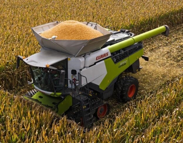 2026 CLAAS LEXION 8700TT in Charles City, IA