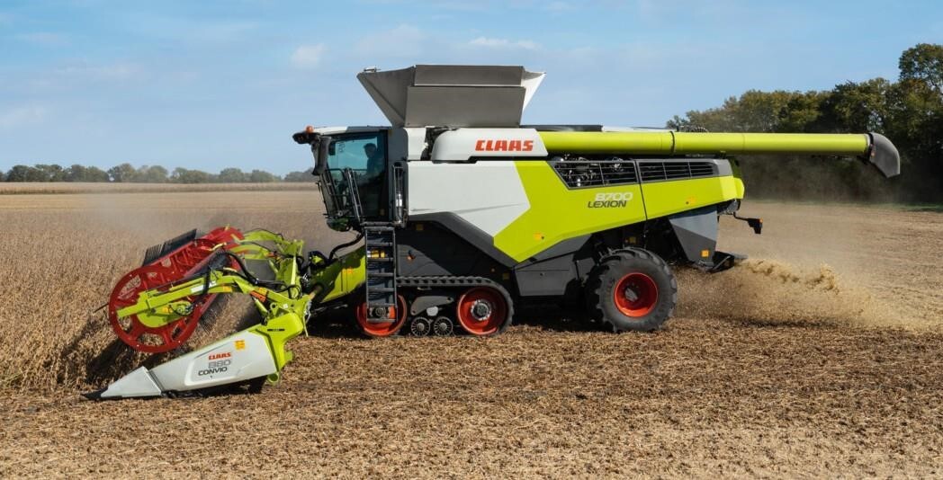 2026 CLAAS LEXION 8600TT in Charles City, IA