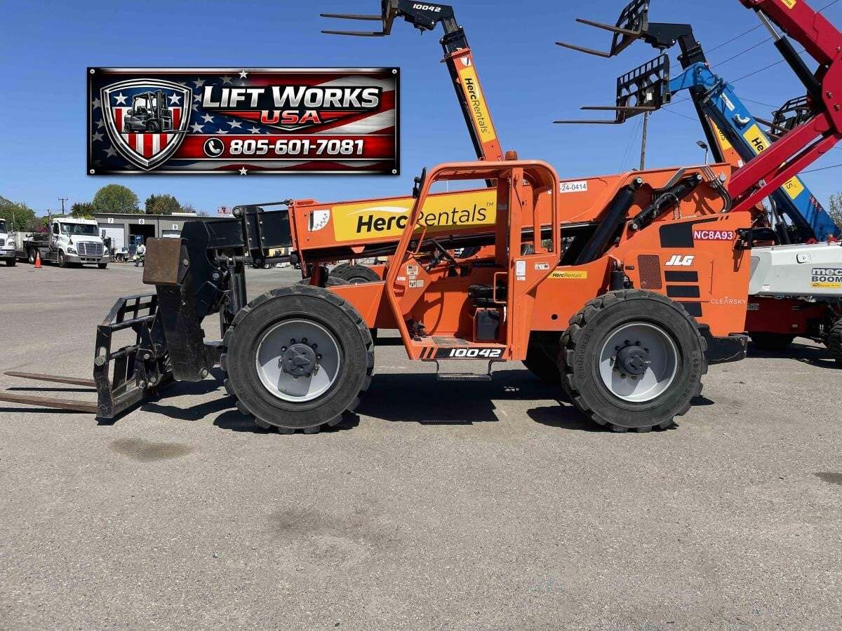 2018 SKY TRAK 10042 in Colton, CA