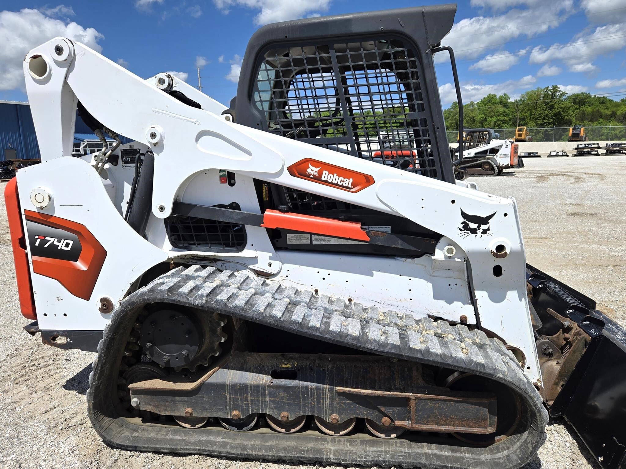 2017 BOBCAT T740 in Wentzville, MO
