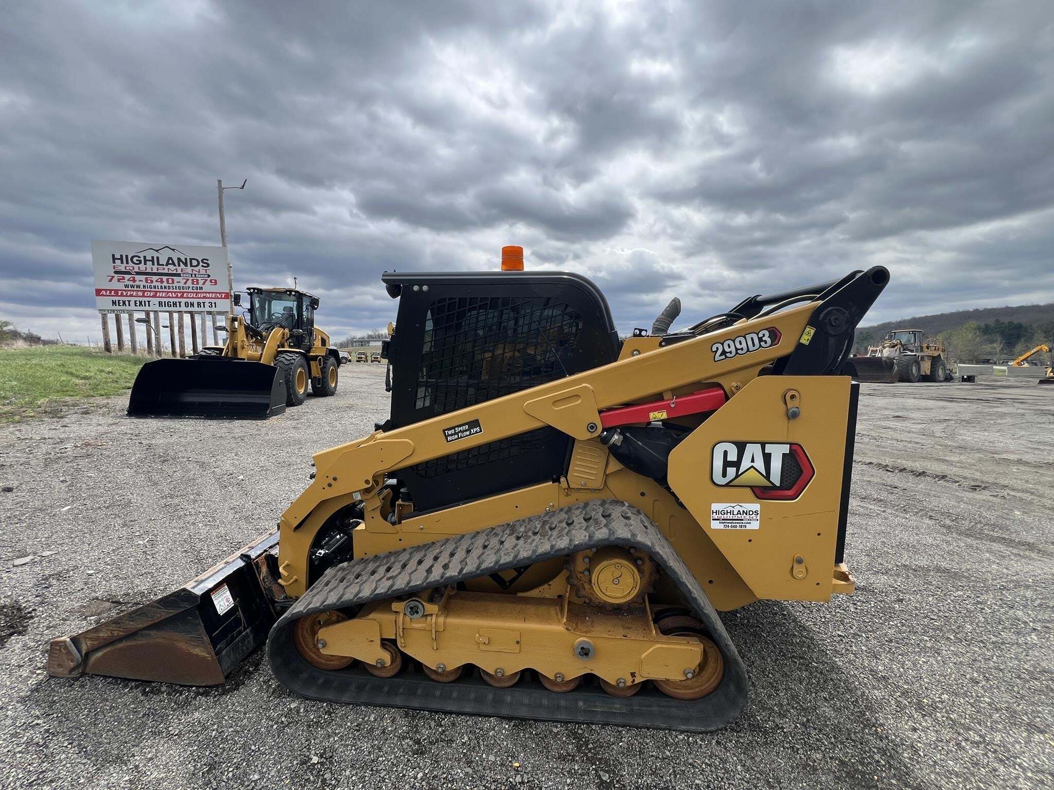 2021 CATERPILLAR 299D3 in Acme, PA