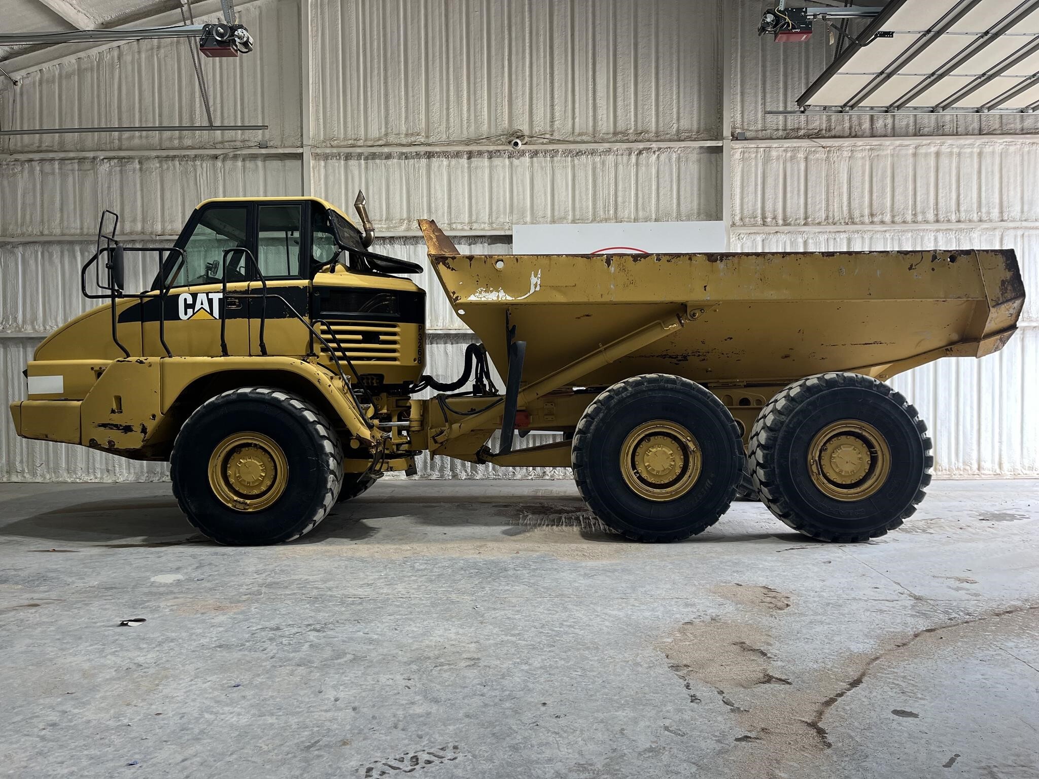 2006 CATERPILLAR 725 in Van Alstyne, TX