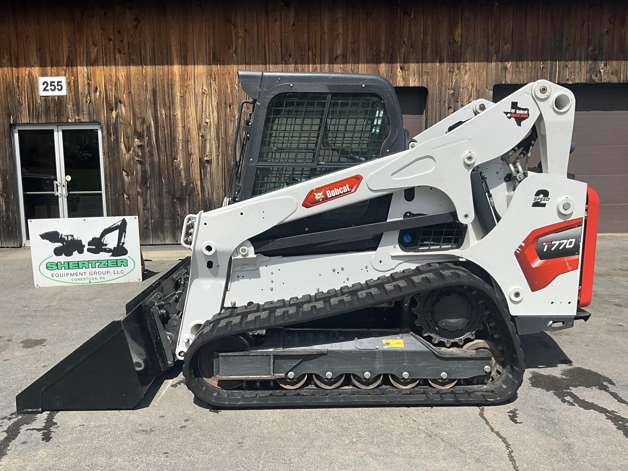2023 BOBCAT T770 in Conestoga, PA