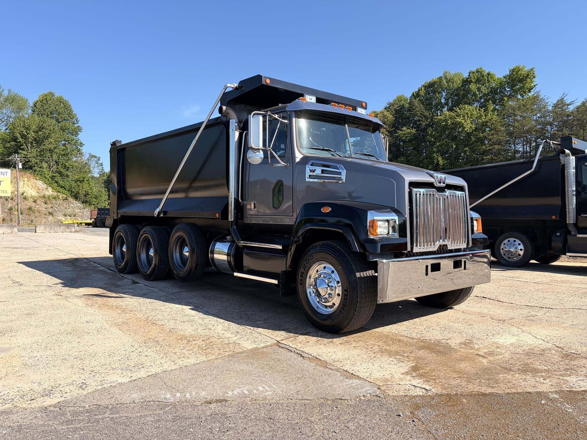 2016 WESTERN STAR 4700 in Mount Airy, NC