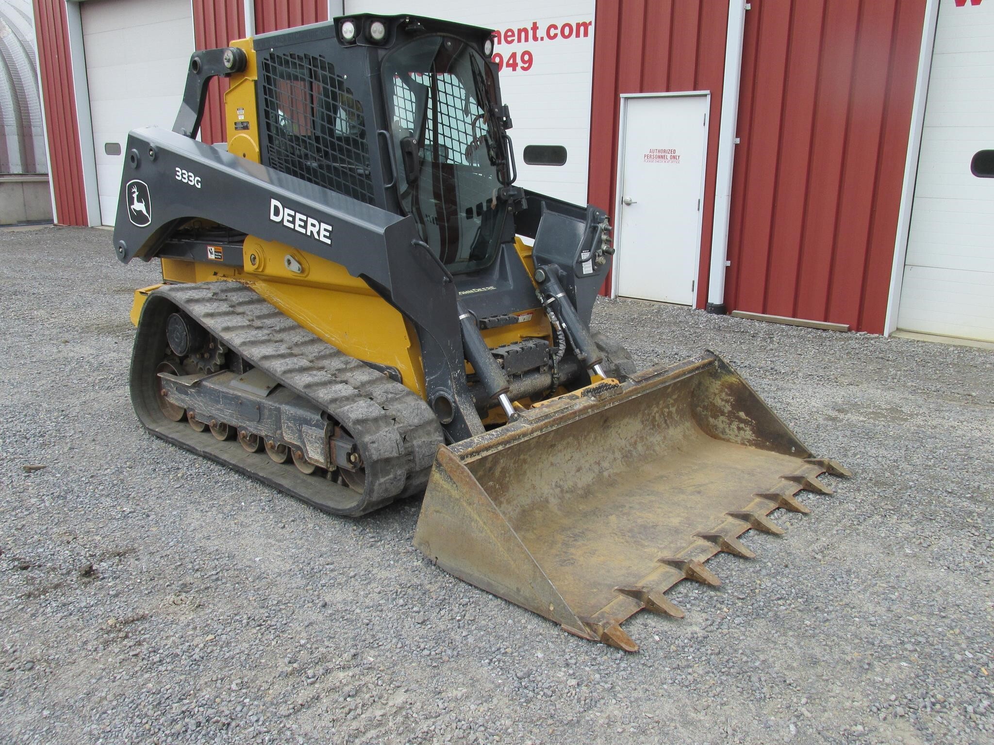 2023 DEERE 333G in Rich Creek, VA