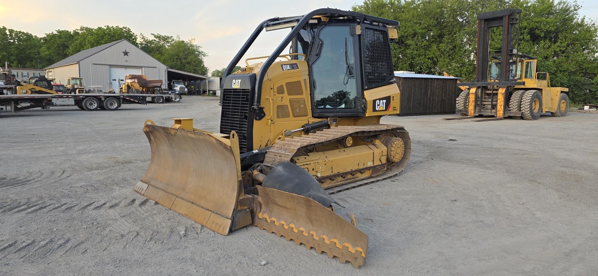 2017 CATERPILLAR D5K2 XL in Chambersburg, PA