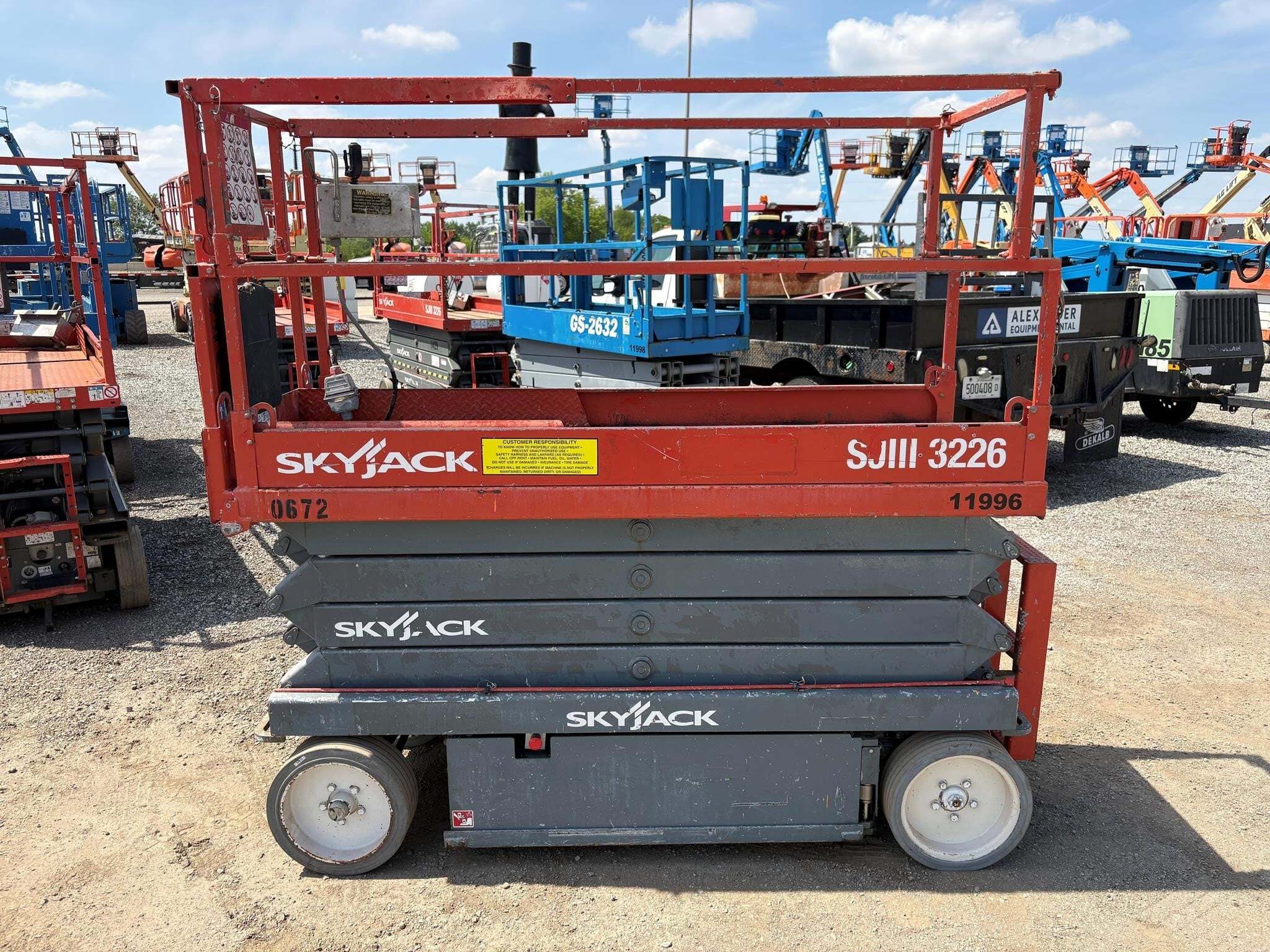 2014 SKYJACK SJ3226 in Bourbonnais, IL