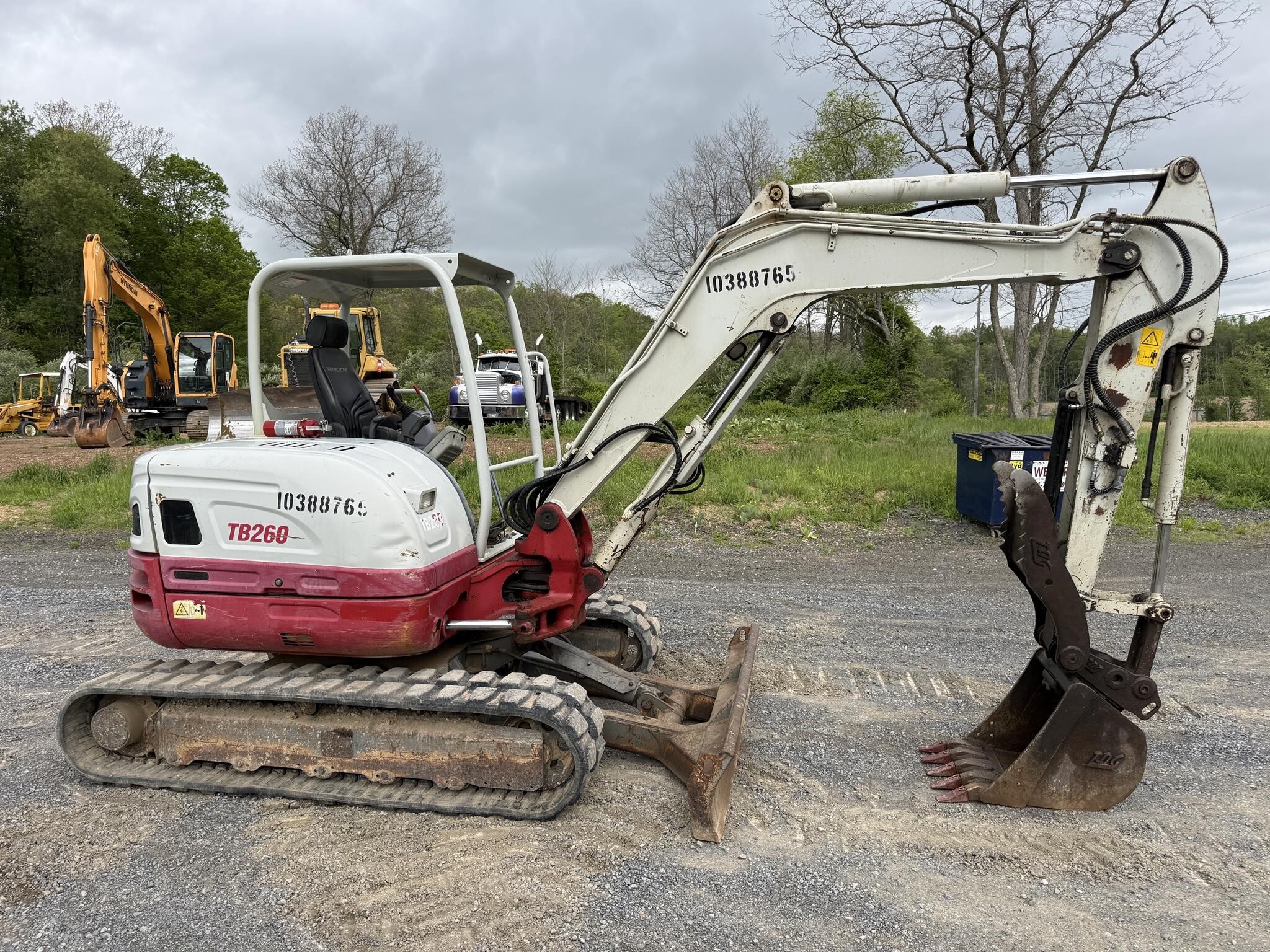 2015 TAKEUCHI TB260 in Everett, PA
