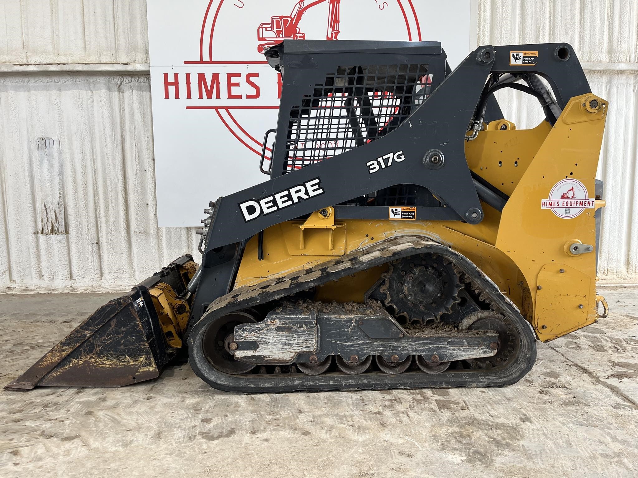 2022 DEERE 317G in Van Alstyne, TX