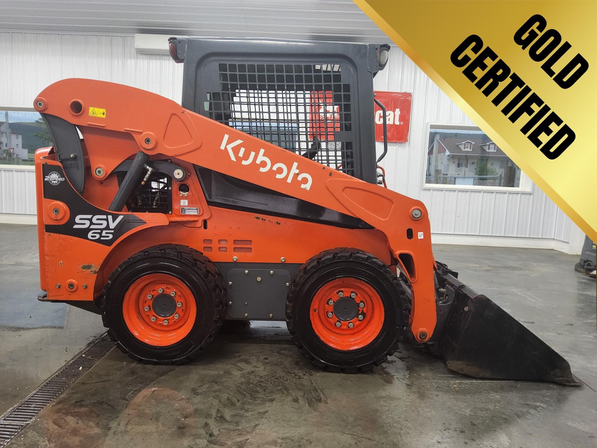 2023 KUBOTA SSV65 in Eustace, TX