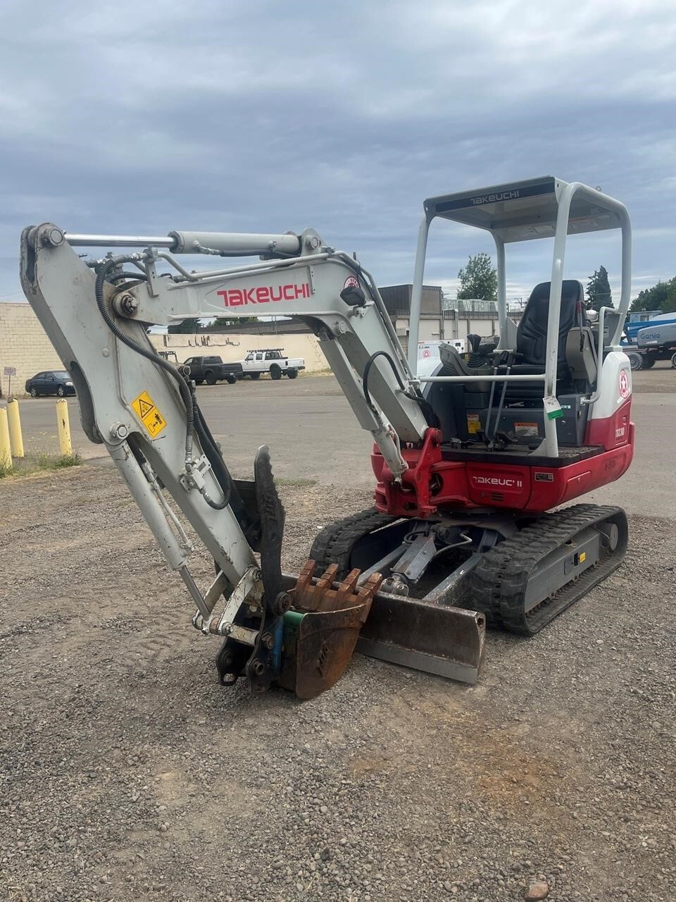 2022 TAKEUCHI TB230 in Portland, OR