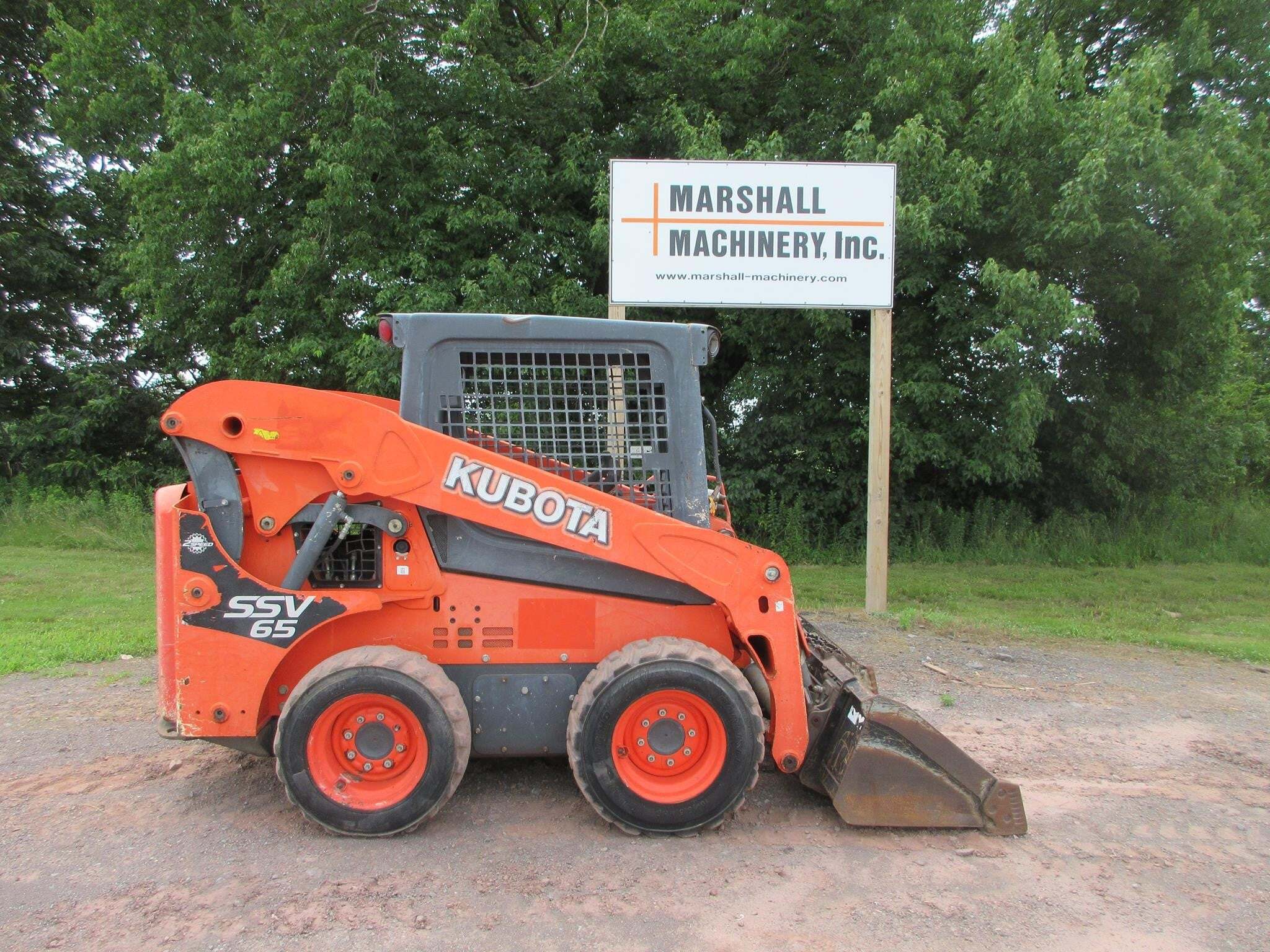 2016 KUBOTA SSV65 in Honesdale, PA