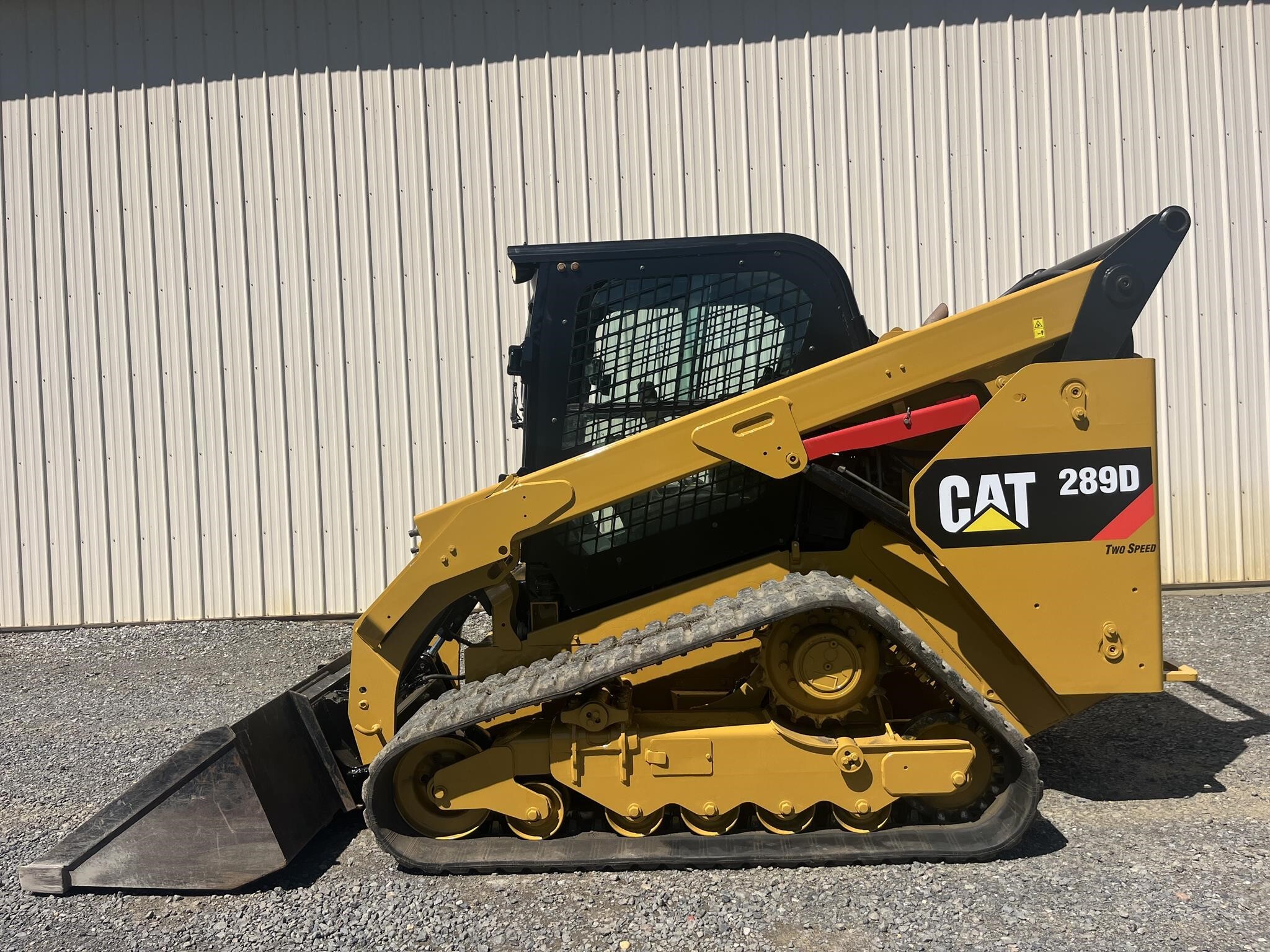 2015 CATERPILLAR 289D in Bordentown, NJ
