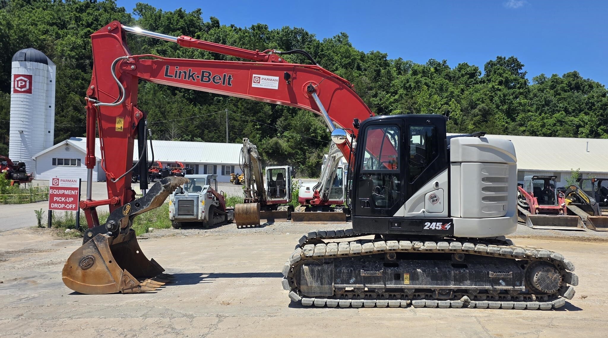 2023 LINK-BELT 245 X4 LC SPIN ACE in Nashville, TN
