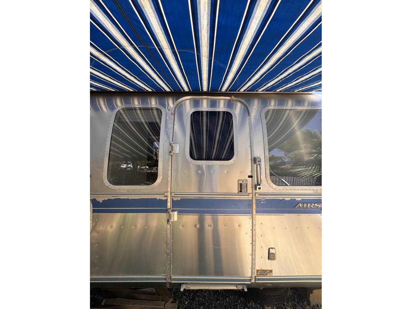 A photo of this 1991 Airstream EXCELLA 29
