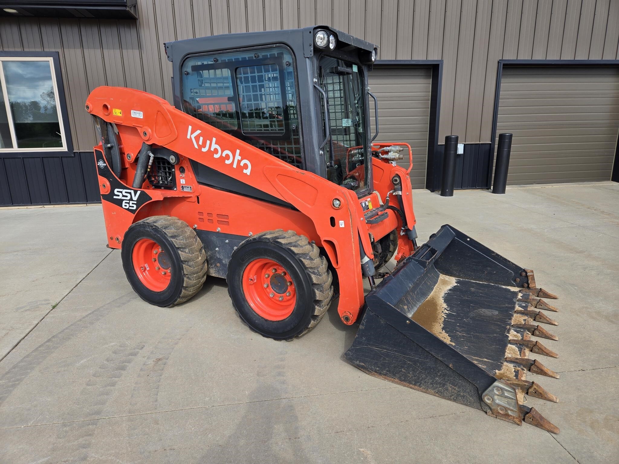 2023 KUBOTA SSV65 in Gary, SD