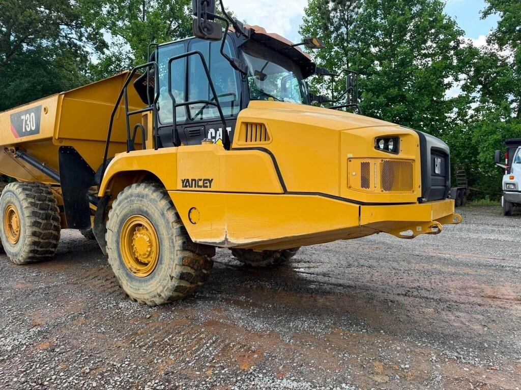 2021 CATERPILLAR 730 in Chantilly, VA