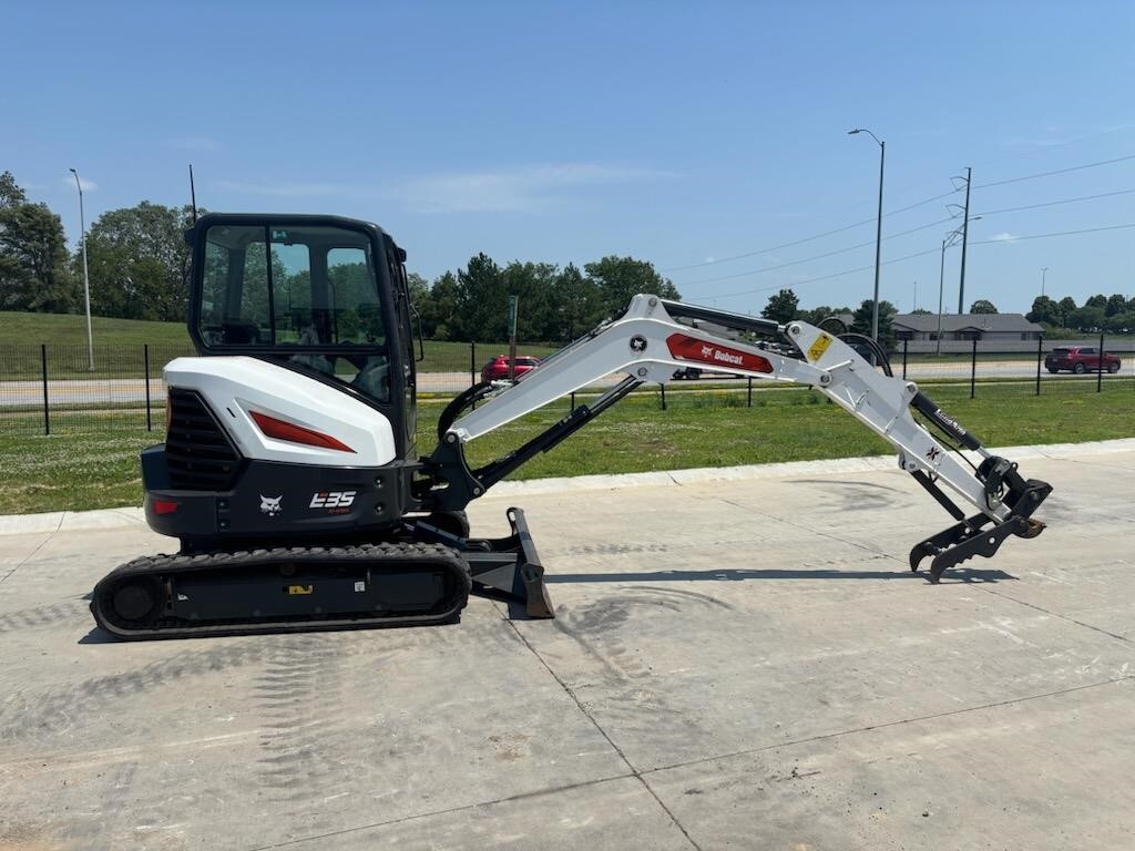 2023 BOBCAT E35R2 in Omaha, NE