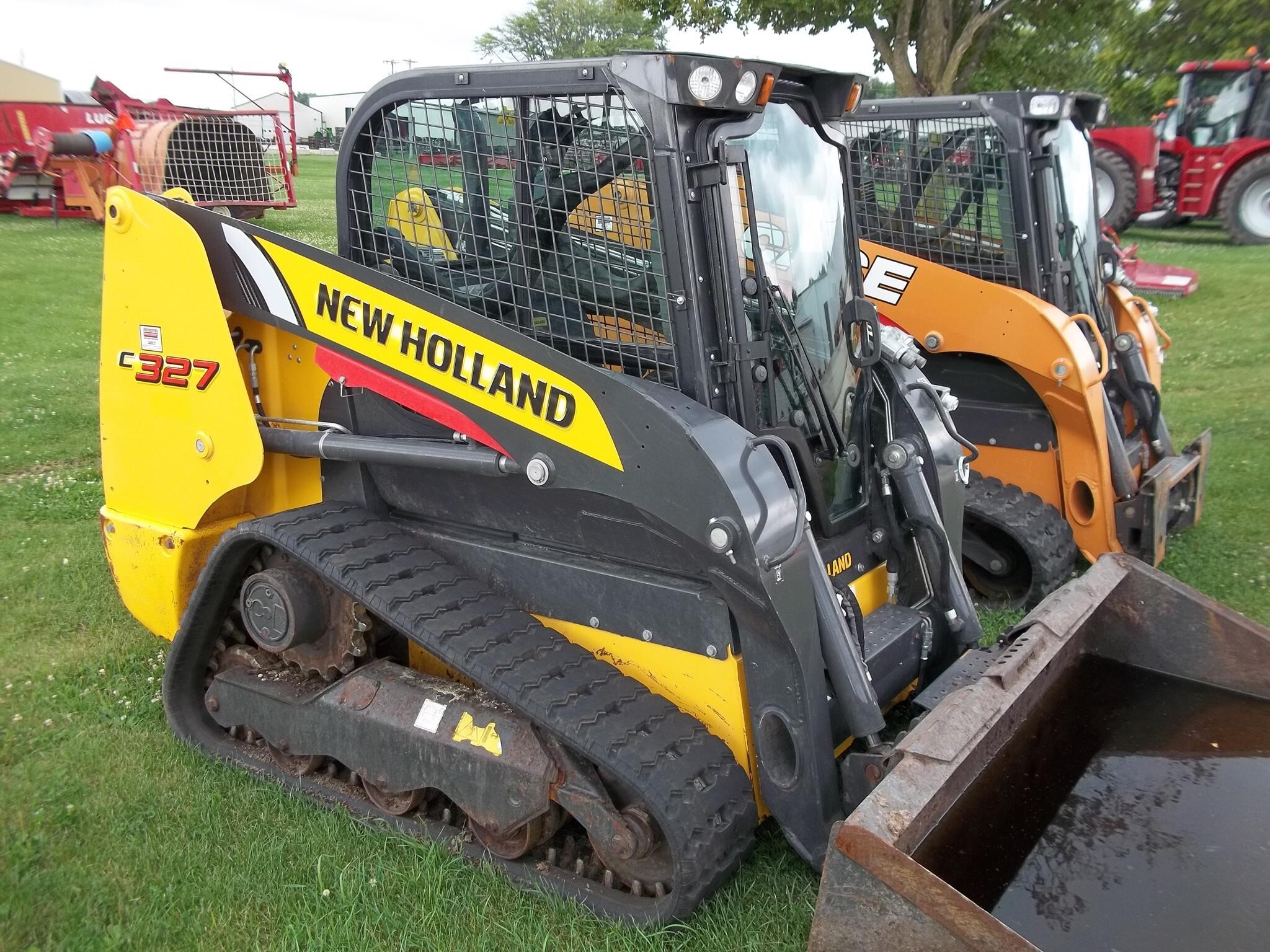 2023 NEW HOLLAND C327 in Dyersville, IA
