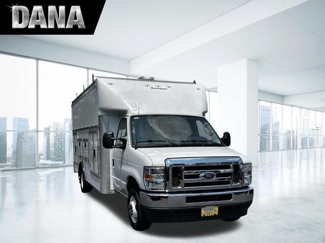 2024 Ford E-450SD in Staten Island, NY