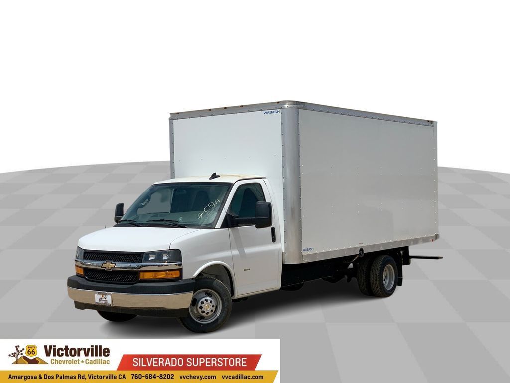 2025 CHEVROLET Express 3500 in Victorville, CA
