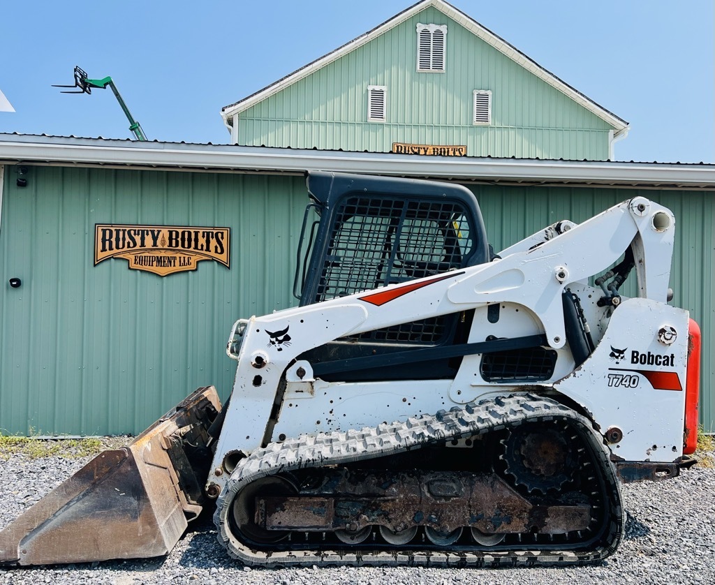 2019 BOBCAT T740 in Chambersburg, PA
