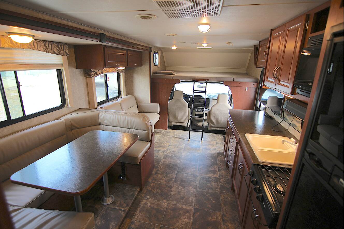 A photo of this 2014 Itasca SPIRIT 31K
