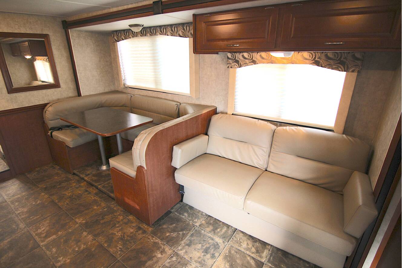 A photo of this 2014 Itasca SPIRIT 31K