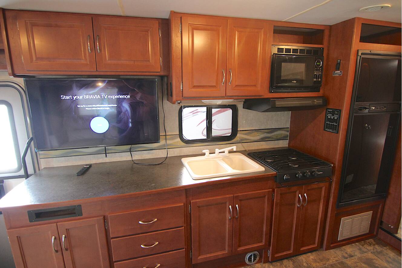 A photo of this 2014 Itasca SPIRIT 31K