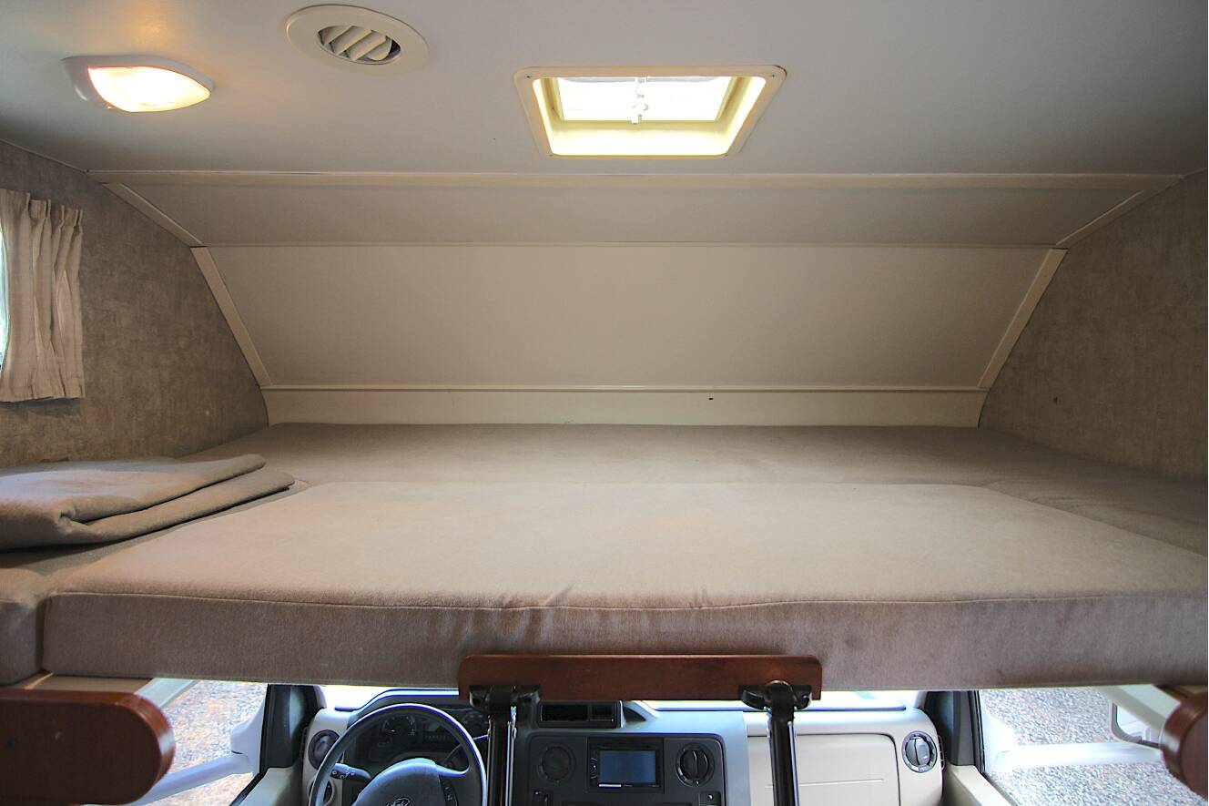 A photo of this 2014 Itasca SPIRIT 31K