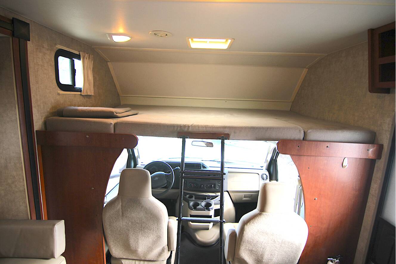 A photo of this 2014 Itasca SPIRIT 31K