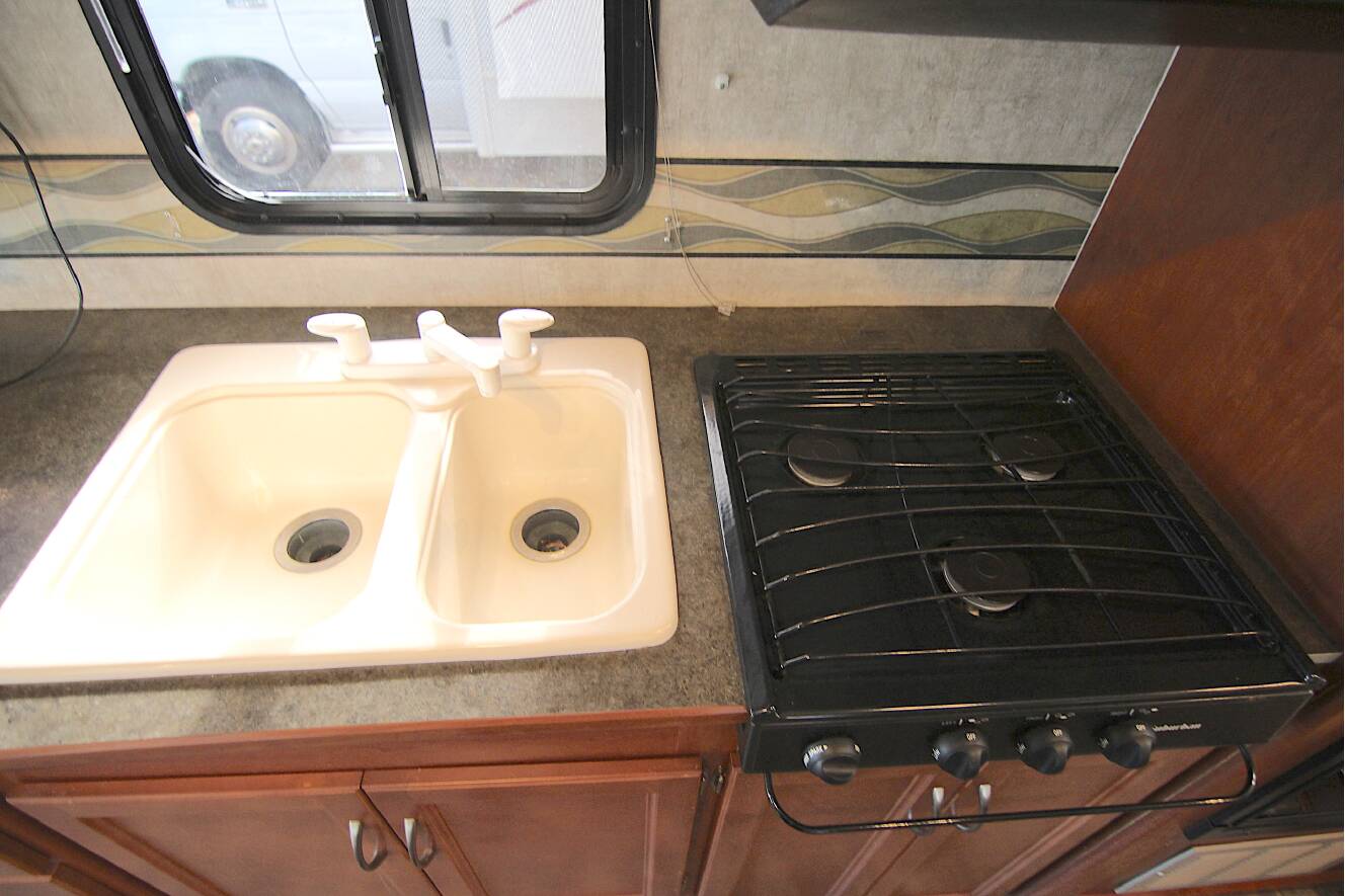 A photo of this 2014 Itasca SPIRIT 31K