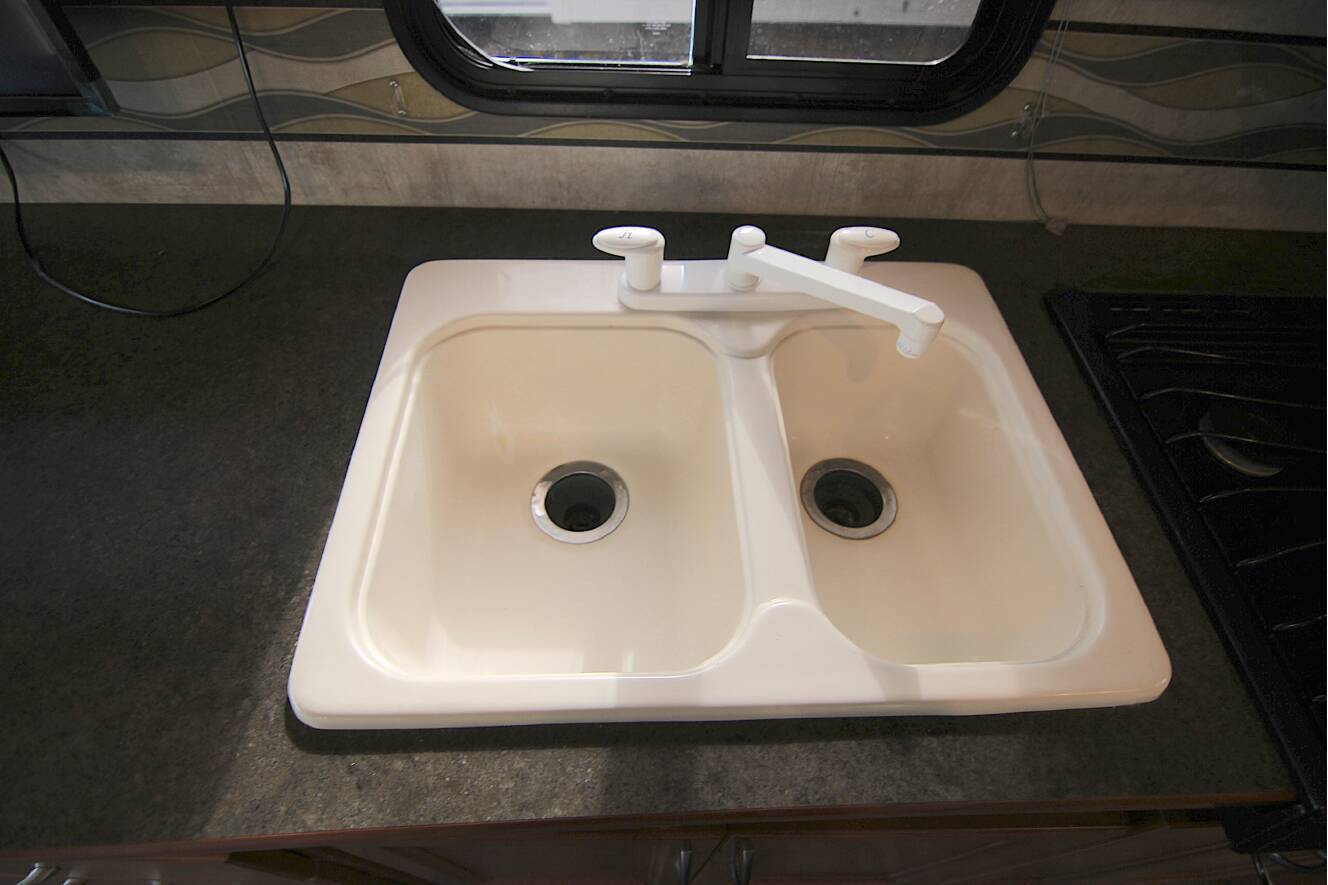 A photo of this 2014 Itasca SPIRIT 31K