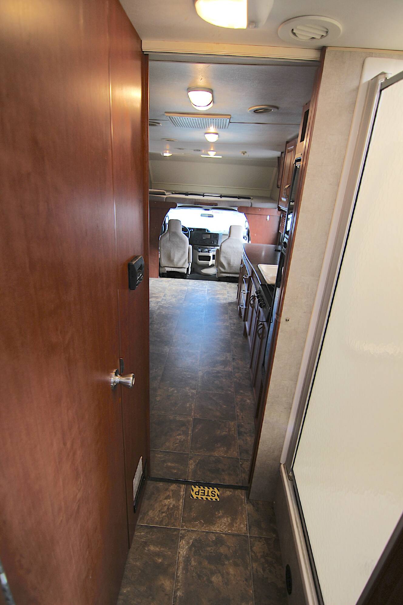 A photo of this 2014 Itasca SPIRIT 31K