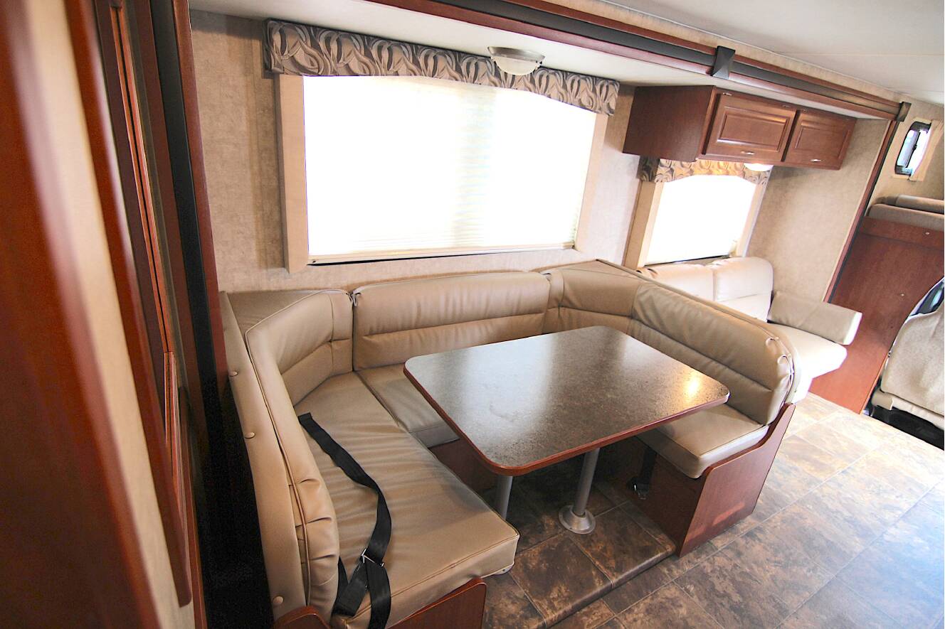 A photo of this 2014 Itasca SPIRIT 31K