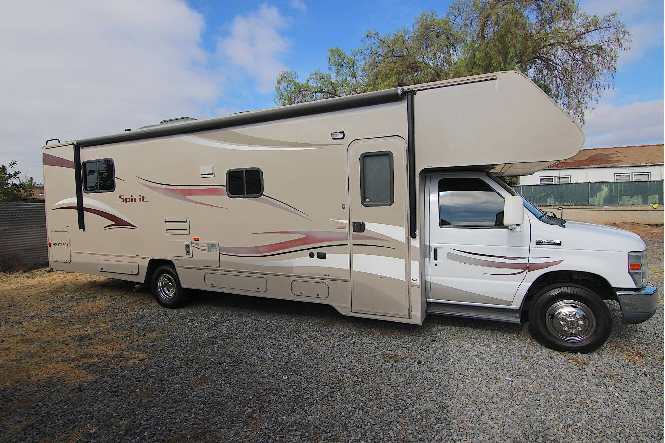 A photo of this 2014 Itasca SPIRIT 31K