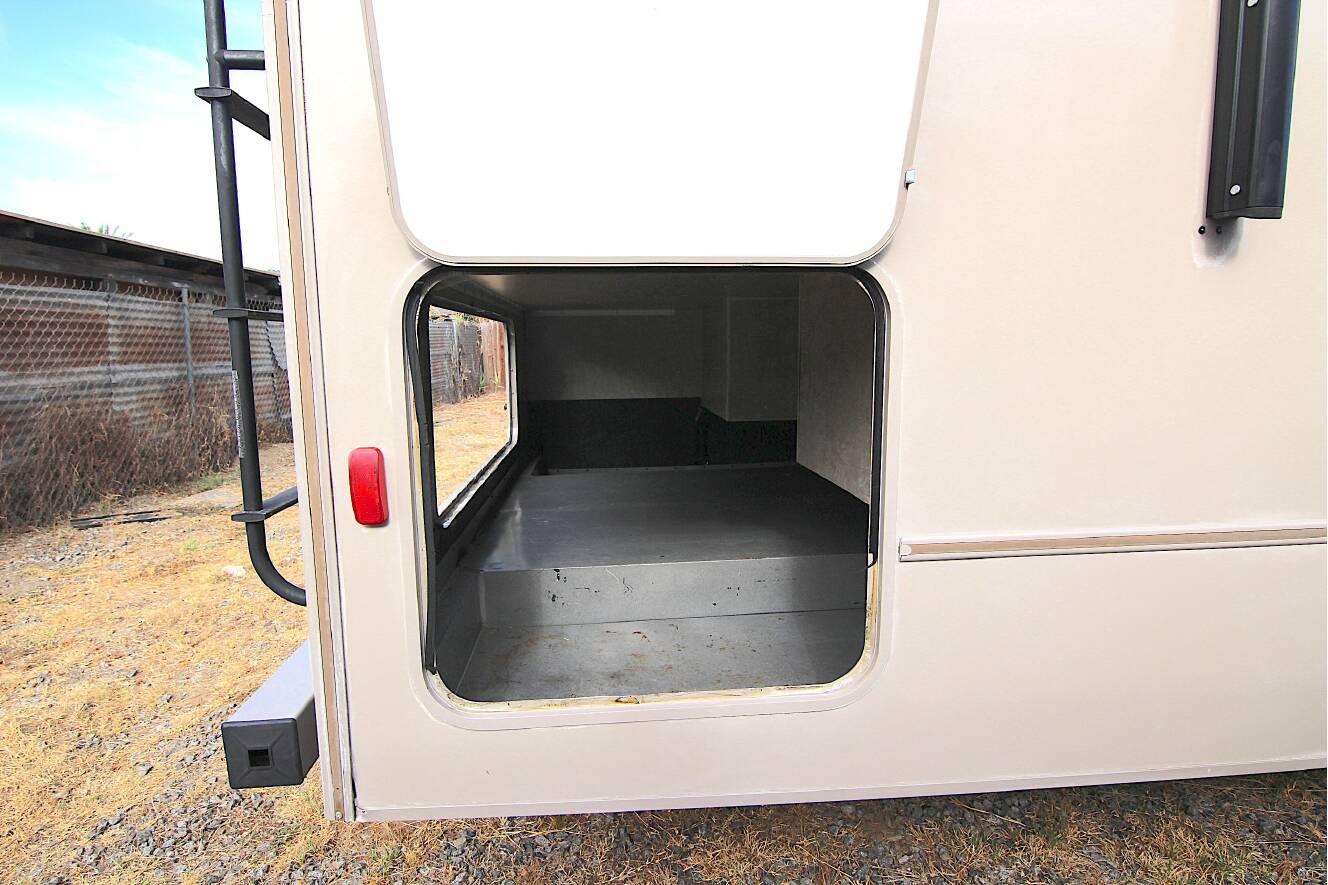 A photo of this 2014 Itasca SPIRIT 31K