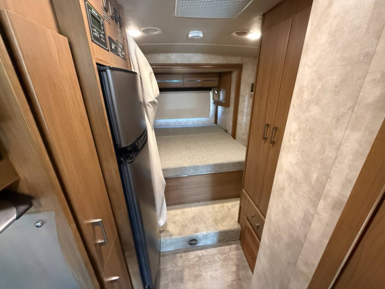 A photo of this 2014 Itasca NAVION 24G