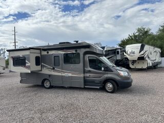 2017 WINNEBAGO FUSE 23T