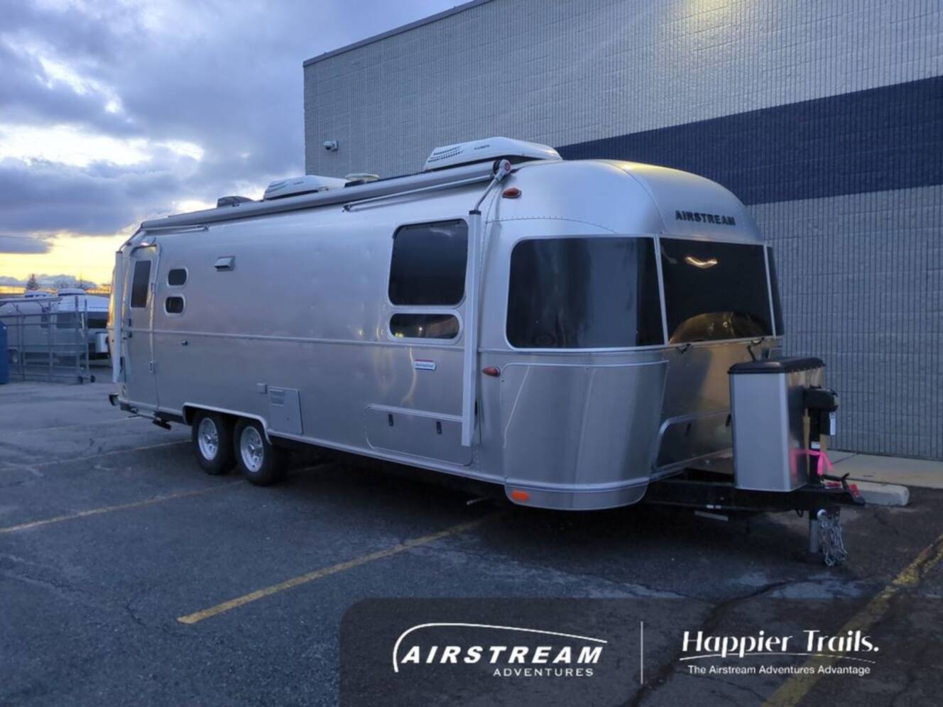 A photo of this 2020 Airstream International Serenity 27FB Twin