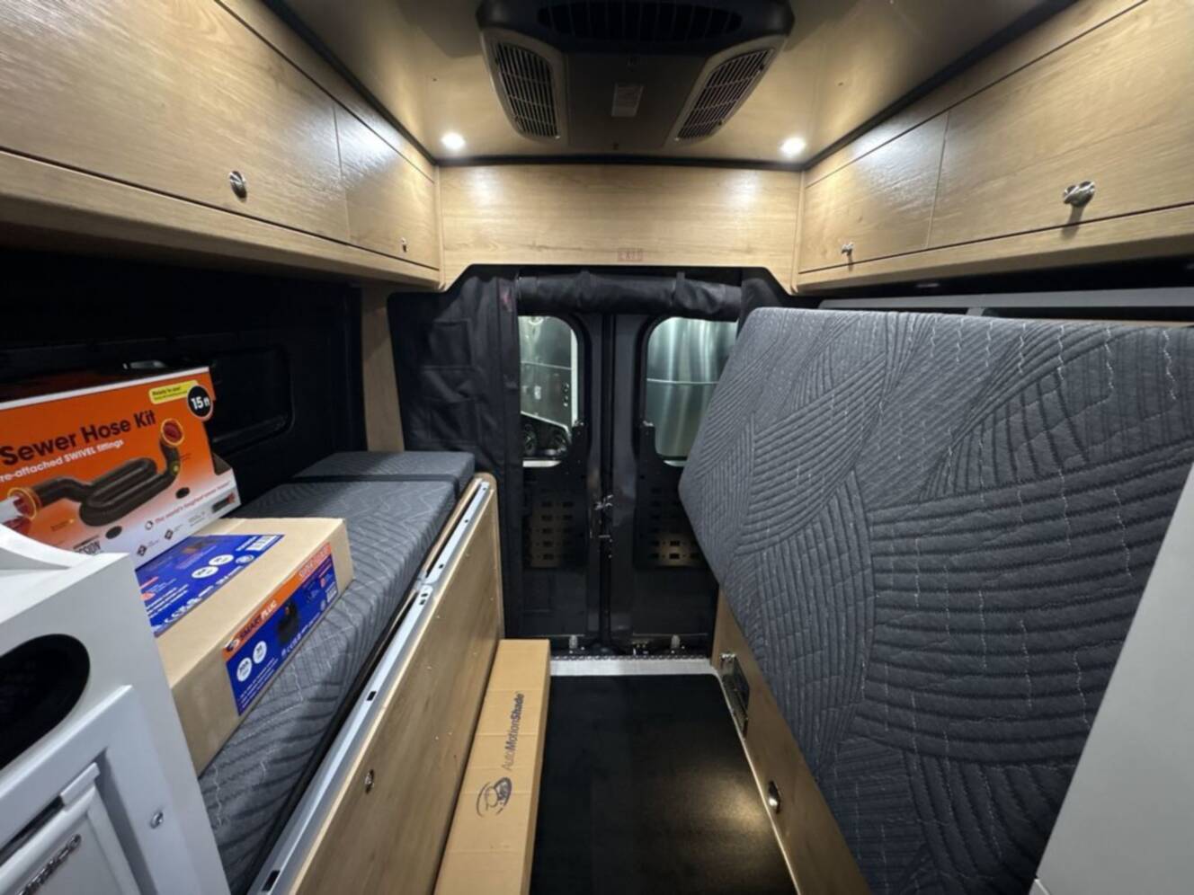 A photo of this 2026 Airstream Rangeline PT